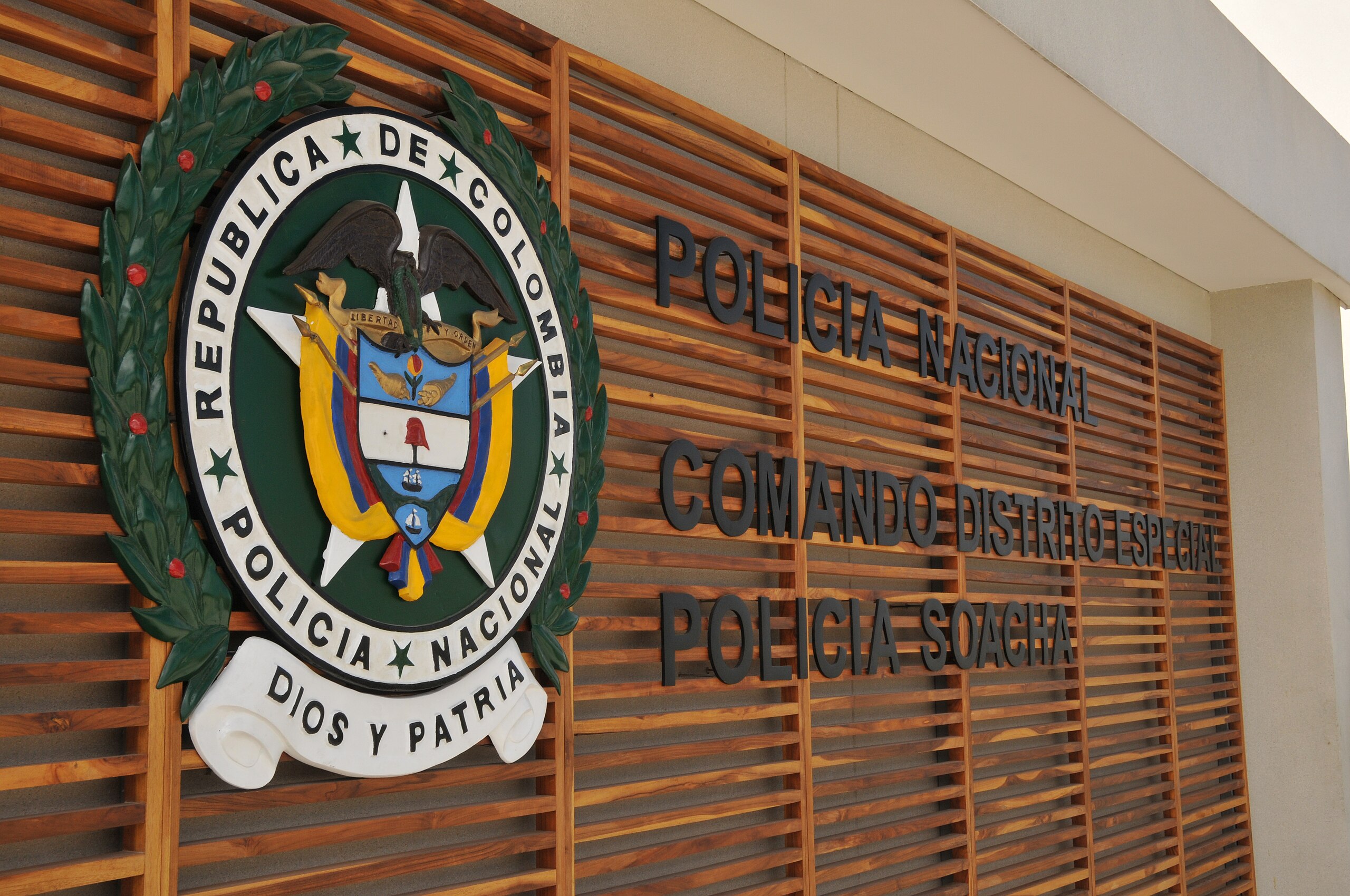 Since police stations in Bogotá are small, it is important to ensure optimal location of stations and patrol units around the city.