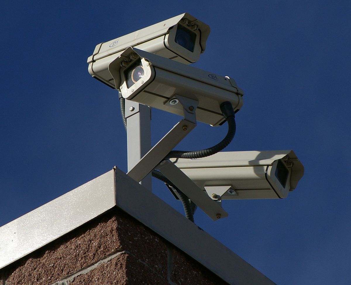 Sung Ha Kang, Seong Jun Kim, and Haomin Zhou combine and modify existing algorithms via a computational level set method to maximize surveillance range for a sensor-based security system. Image courtesy of Wikimedia Commons.