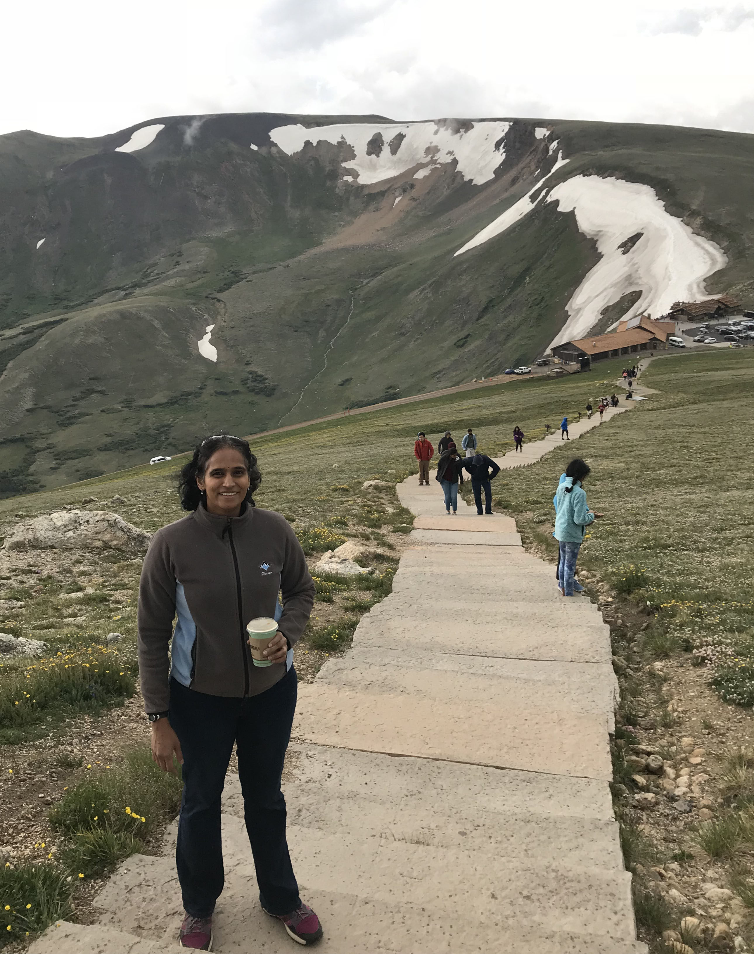 Anusha Sekar partakes in a hike with her family. Chevron’s flexible work culture encourages a healthy work-life balance. Image credit: Bharad Anjur.