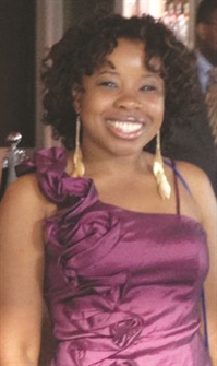UMBC postdoc Evelyn Thomas hopes “to communicate to everyday people that if there are problems they see in their communities: HIV/AIDS, gun violence, racism, sexism, homophobia—anything—a solution does lie within mathematics.”