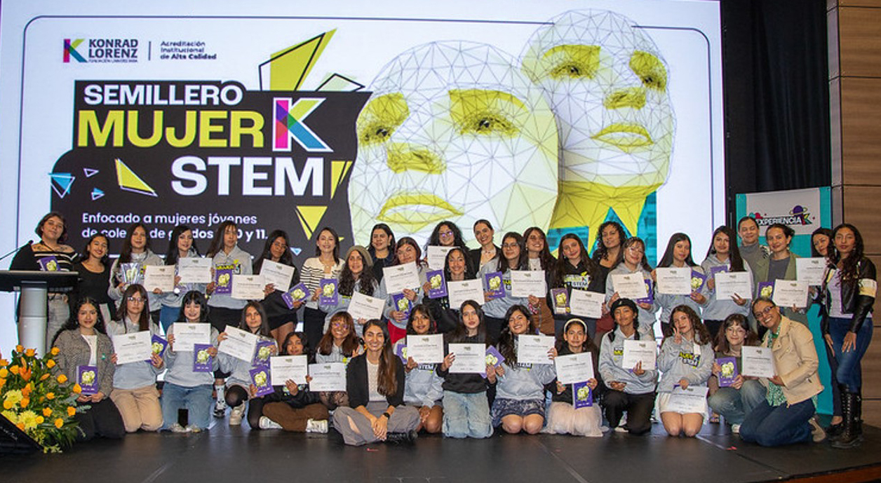 Participants of the Mujer-K-es-STEM program in Bogotá, Colombia, pose together during the closing ceremony. Photo courtesy of Fundación Universitaria Konrad Lorenz.