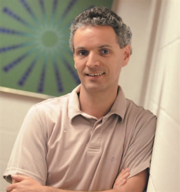 For Guillaume Bal, hybrid inverse problems, which often arise from nonlinear PDE models, are one of the most exciting areas of his recent work.
