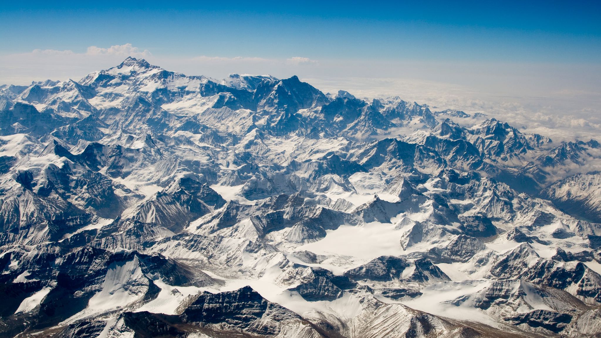 In an article entitled "Friction Fighters," Lieb discussed the subtleties of friction and the fact that even the smoothest surfaces resemble mountain ranges up close. Photo credit: John Town/Flickr (CC BY-NC-ND).